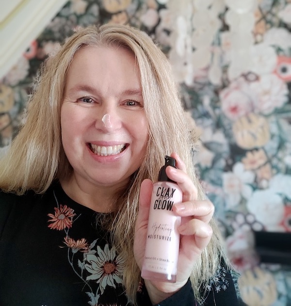 Clay & Glow Hydrating Moisturizer 