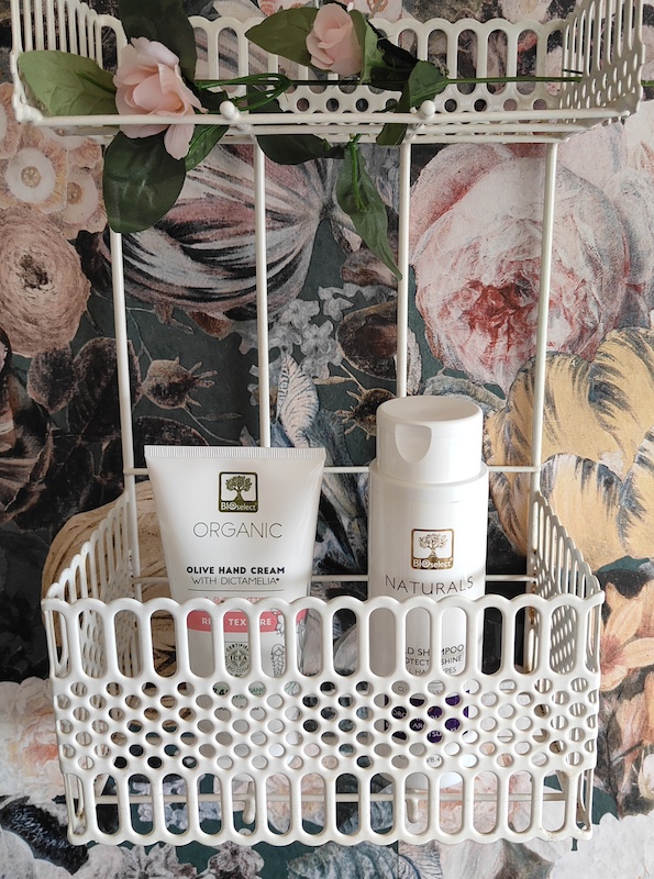 MetOlijf Organic Hand Cream and Organic Haircare 